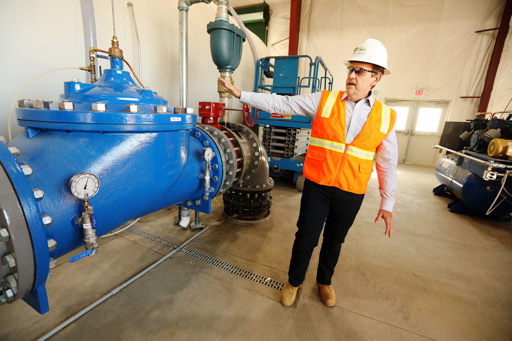 Atlantic Richfield Company shows off polishing plant